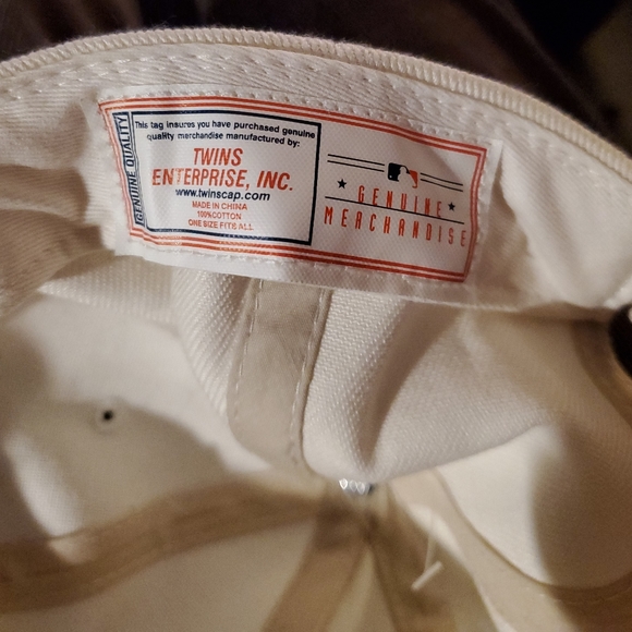 Boston Red Sox 2007 World Series AL Champions Cap - Picture 3 of 3